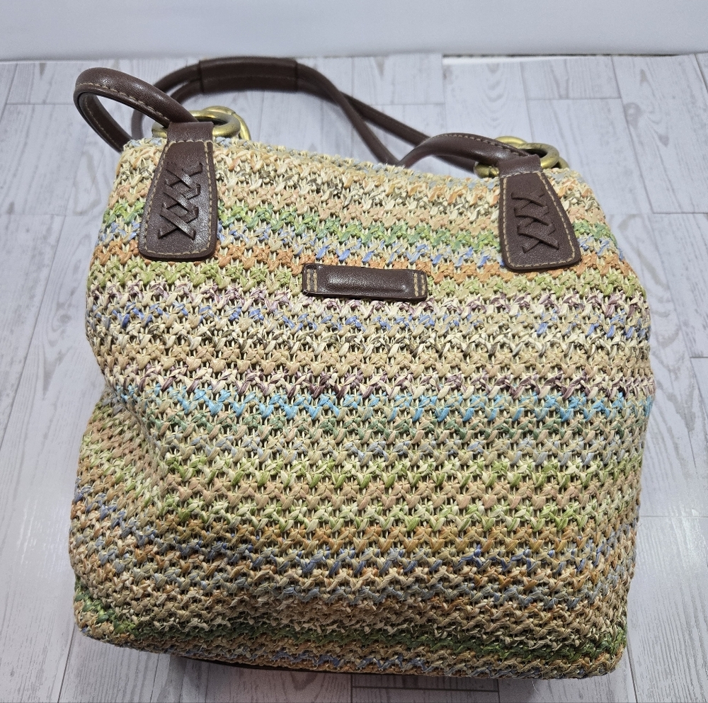 Country Cottagecore Style Woven Tote Bag With A Boho Twist - Picture 2 of 9